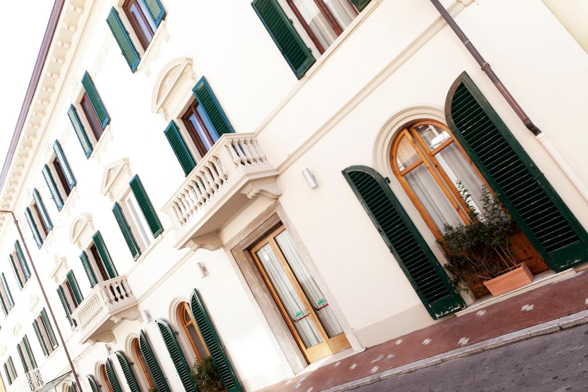 Hotel Savoia E Campana Монтекатини Терме Екстериор снимка