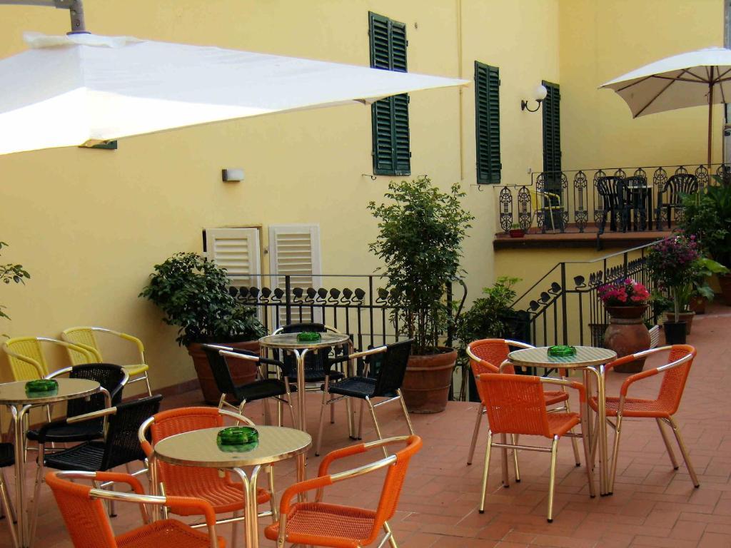 Hotel Savoia E Campana Монтекатини Терме Екстериор снимка