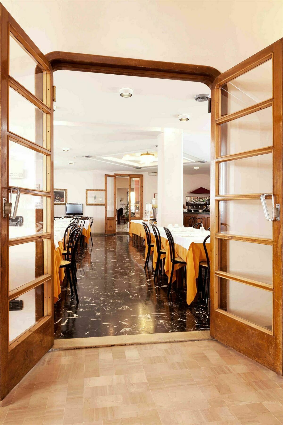 Hotel Savoia E Campana Монтекатини Терме Екстериор снимка